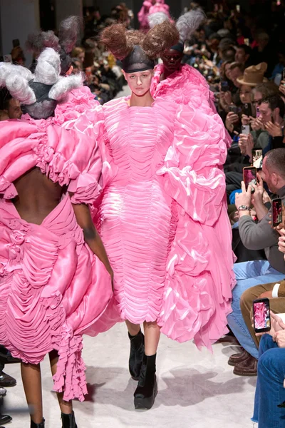 Look 19